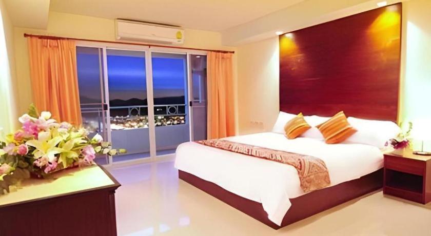 Grand Living Residence Chiang Mai Exteriör bild