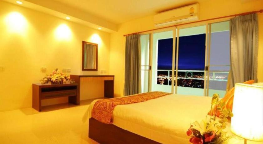 Grand Living Residence Chiang Mai Exteriör bild