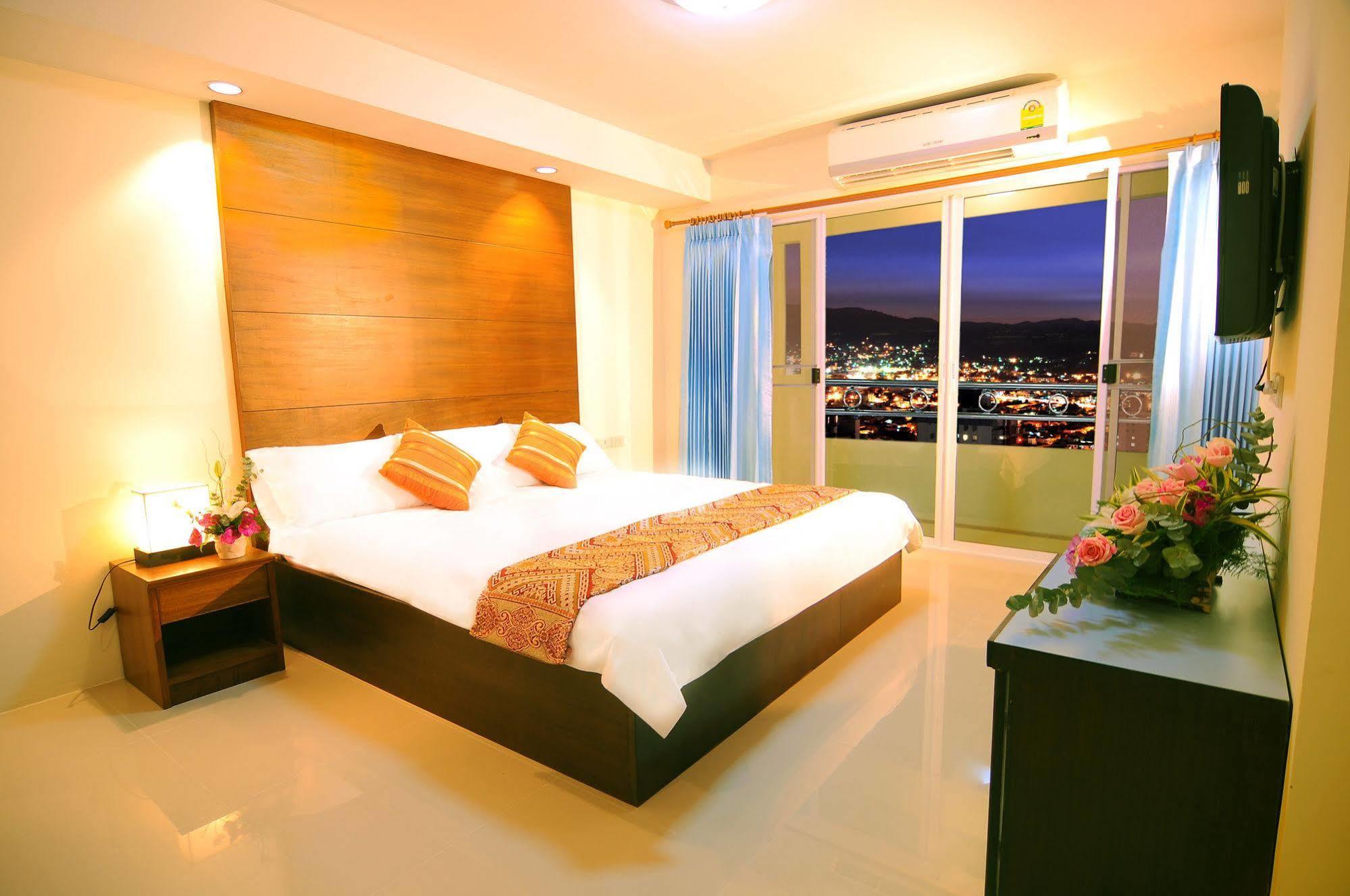 Grand Living Residence Chiang Mai Exteriör bild